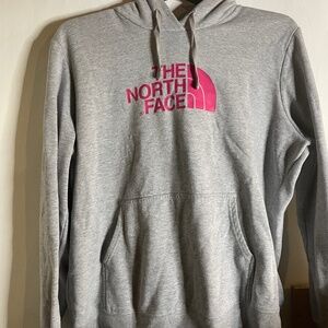 The Northface Women’s Pullover Hoodie